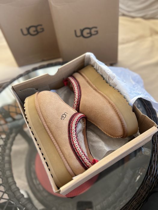 UGG snowboots chestnut