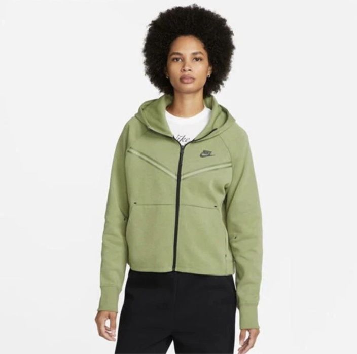 Дамско горнище Nike Tech Fleece Alligator Green - размер M