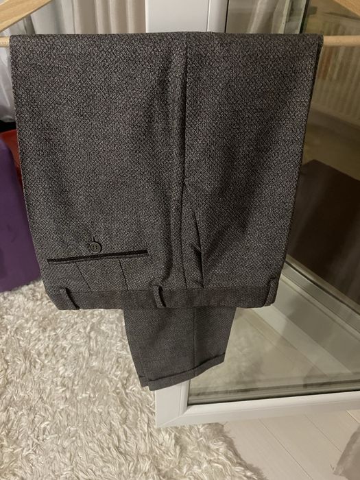 Costum D’S Damat Twn purtat de două ori