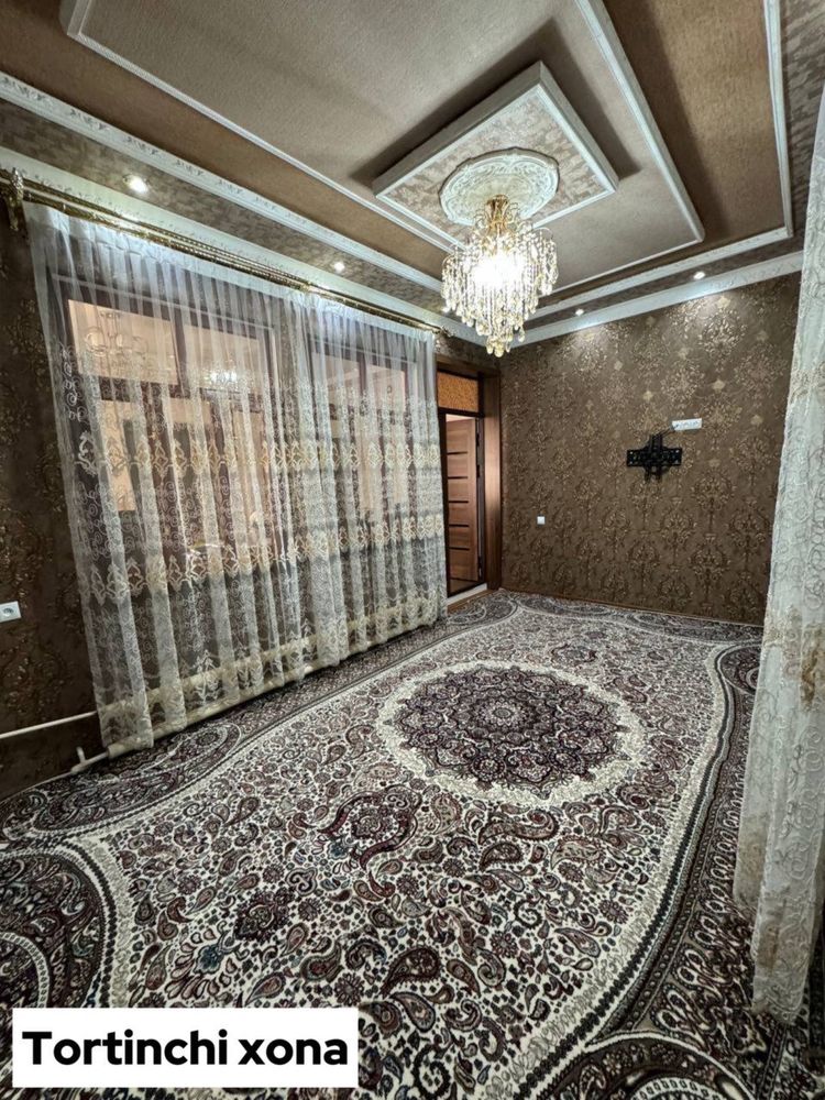 Соочна Продаётся коттедж на Кибрайский район Селхоз 1.8 соток