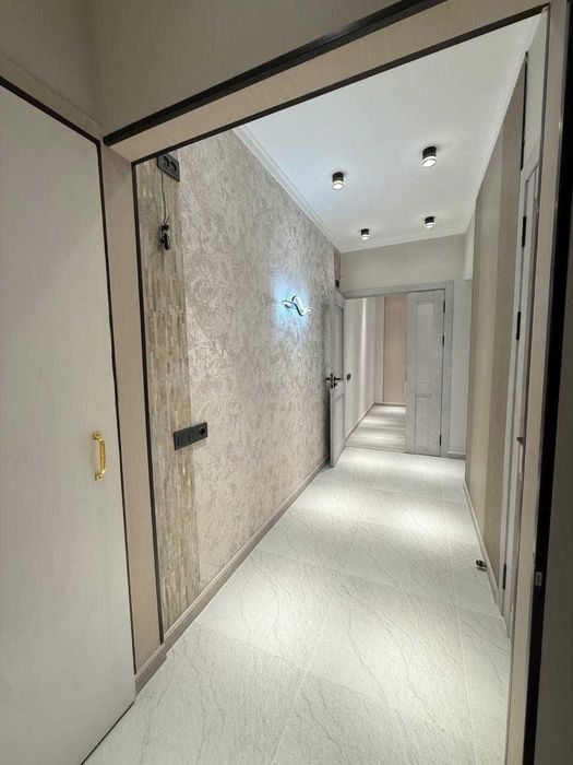 ( К110 ) СРОЧНО Продаю 2-комн квартиру 2/5 , массив Башлик