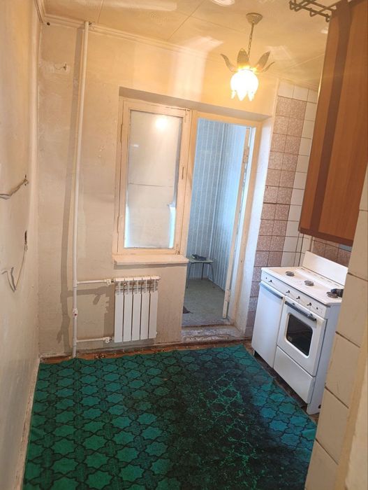 Продам 3ком кв 4мик 1этаж вдоль дороги