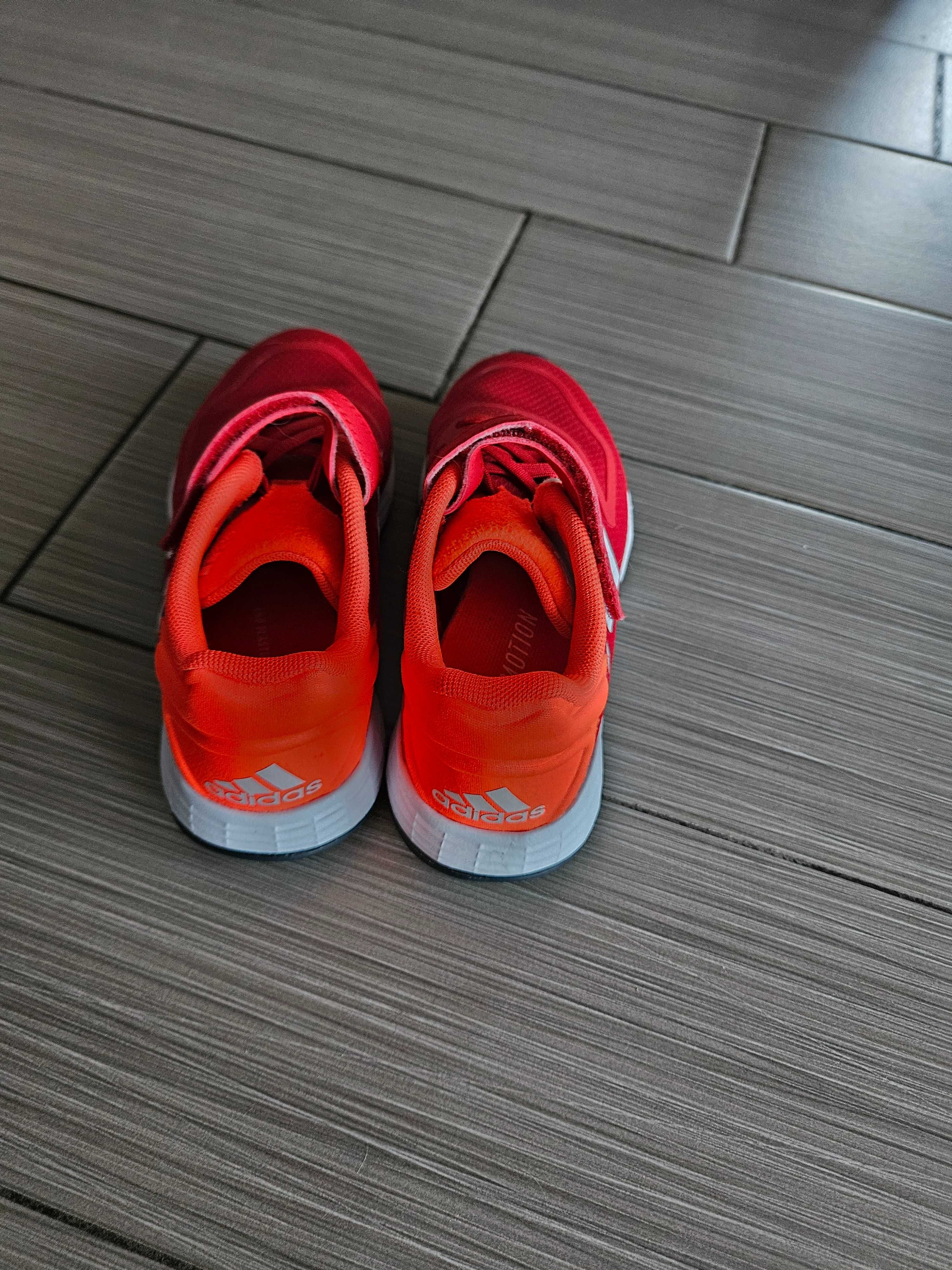 Детски маратонки Adidas размер 28