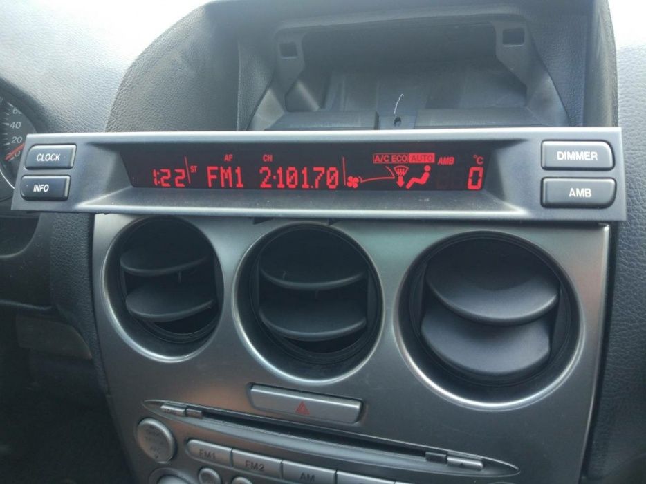 Ремонт дисплей на Mazda 6