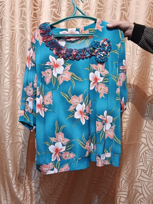 Продам туники каждую по 7000т торг уместен все хорошего качества