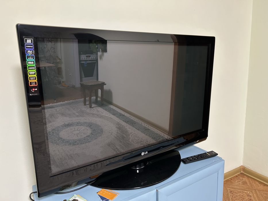 Продам телевизор LG