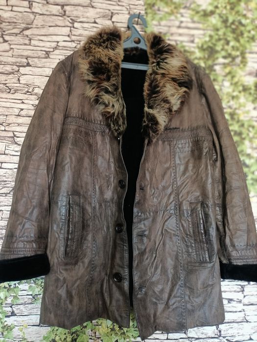 Стильные дублёнки, натуральный мех и кожа смотрятся элегантно, богато.