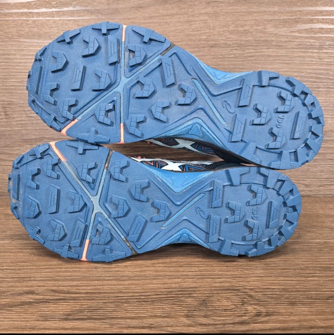 Asics Fuji trabuco trail