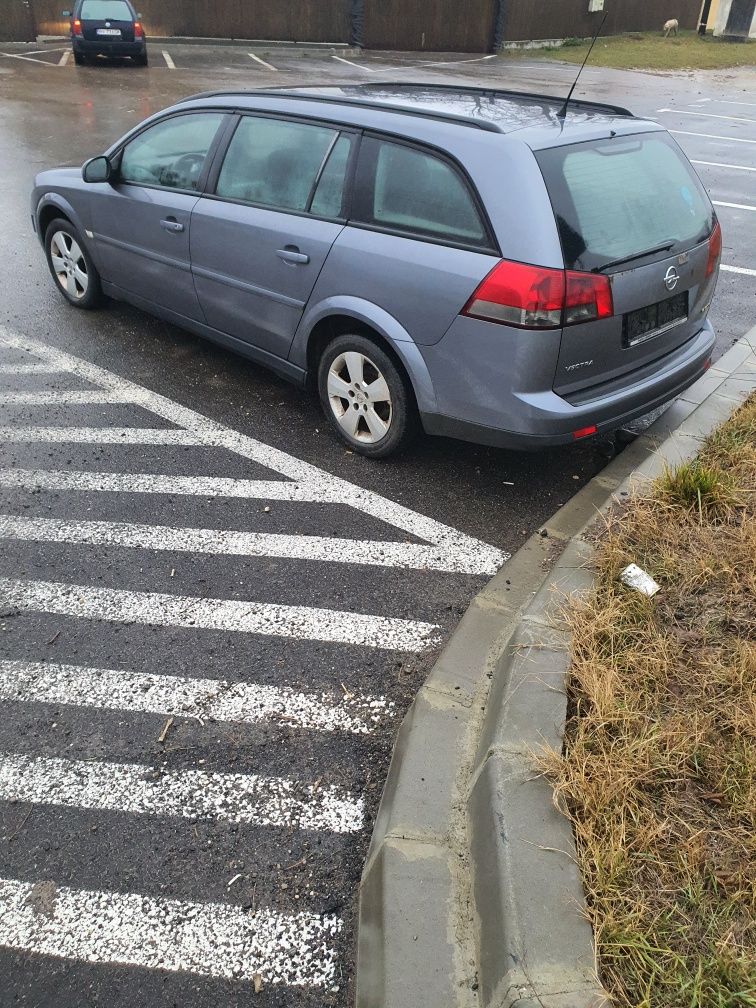 Dezmembrez opel vectra c 1.9