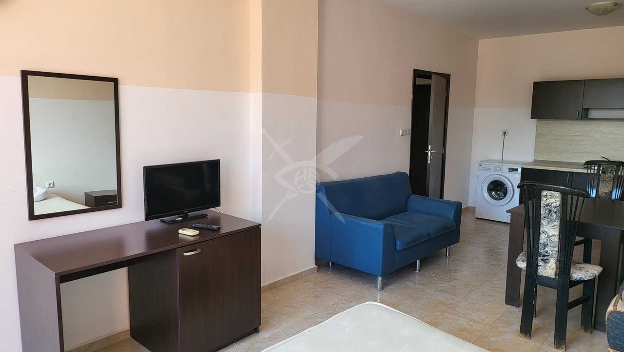 Продава се Двустаен апартамент в Поморие - 81 кв.м за 1254 €/кв.м - Снимка #1