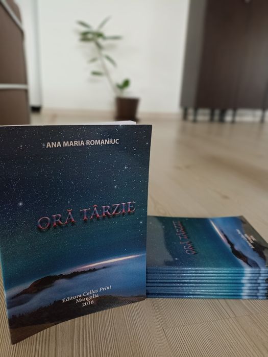 Cărți de poezie contemporană