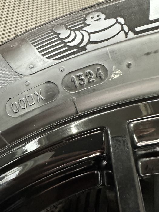 Anvelope vara NOI 285/45/21 cu 315/40/21 Michelin-PORSCHE CAYENNE LCI