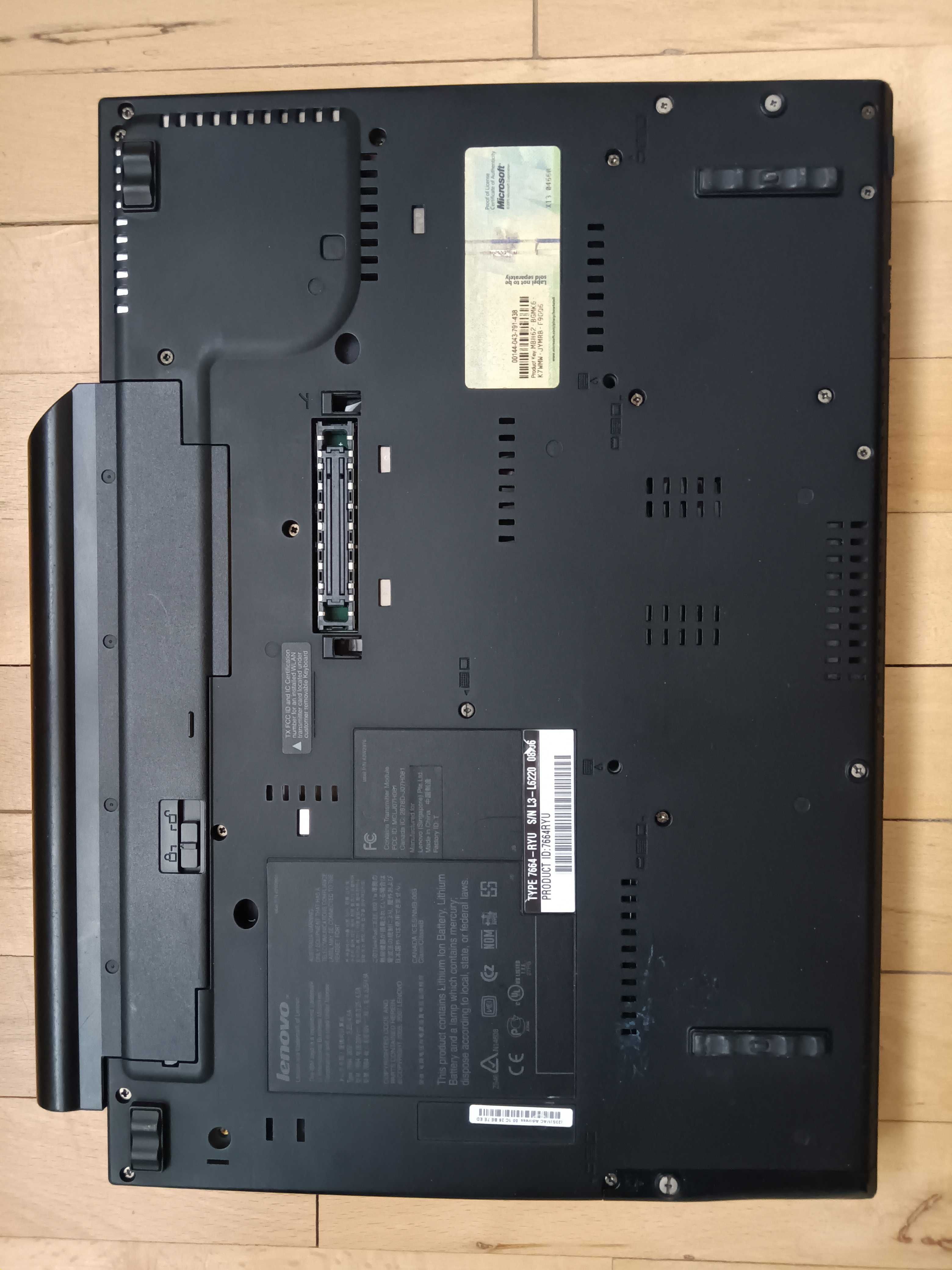Лаптоп Lenovo T61 с докинг станция