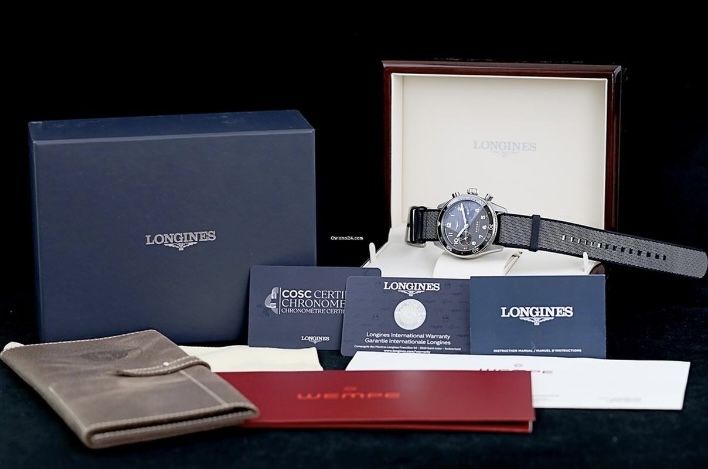 NOU! Portofel Longines pentru transport si depozitat ceasuri
