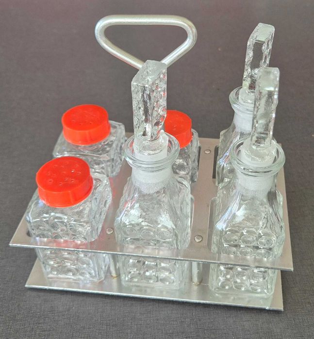 Стъклени чаши и сет оливерник от оловен кристал