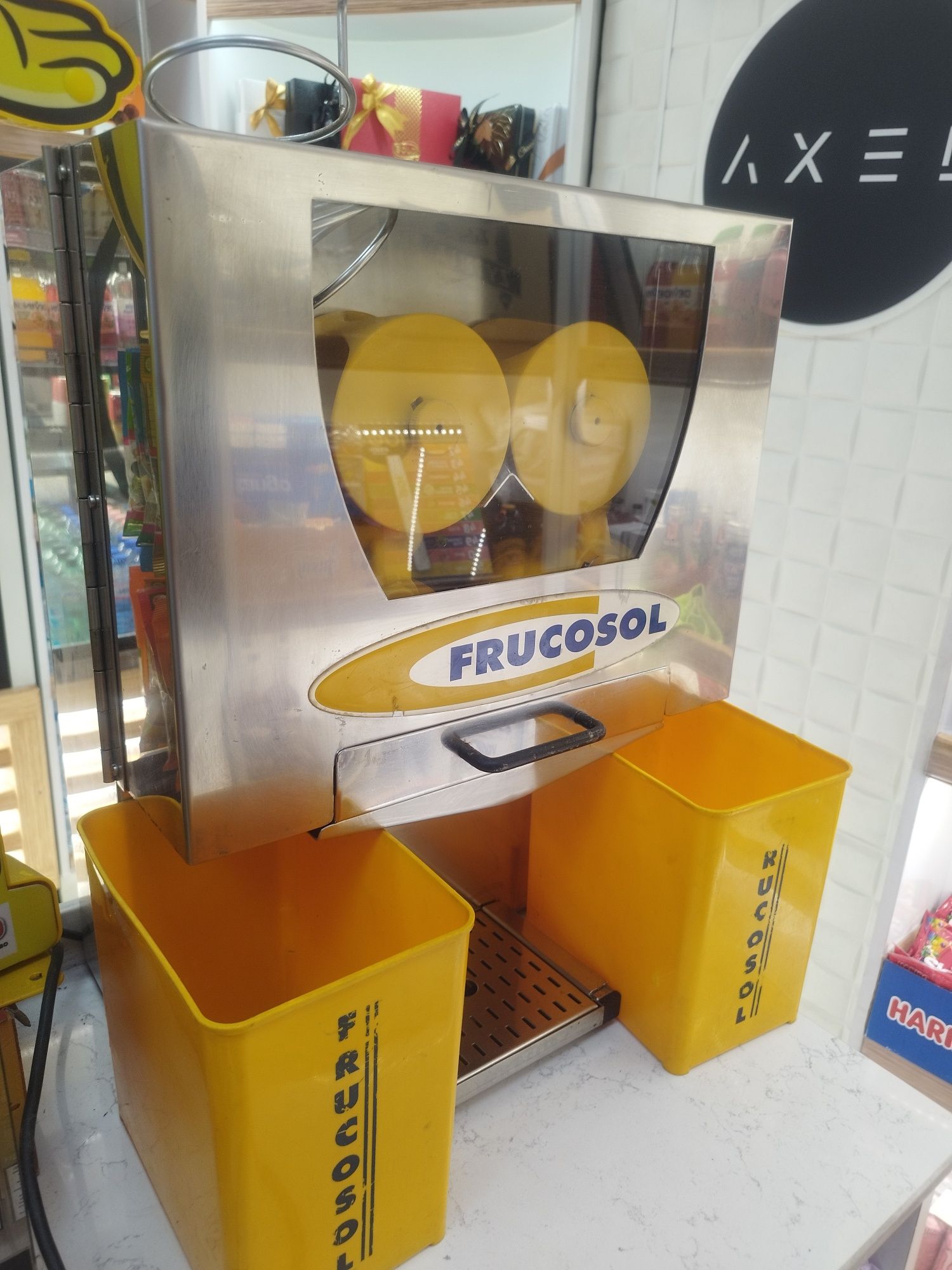 Професионална машина за фреш Frucosol F50-A