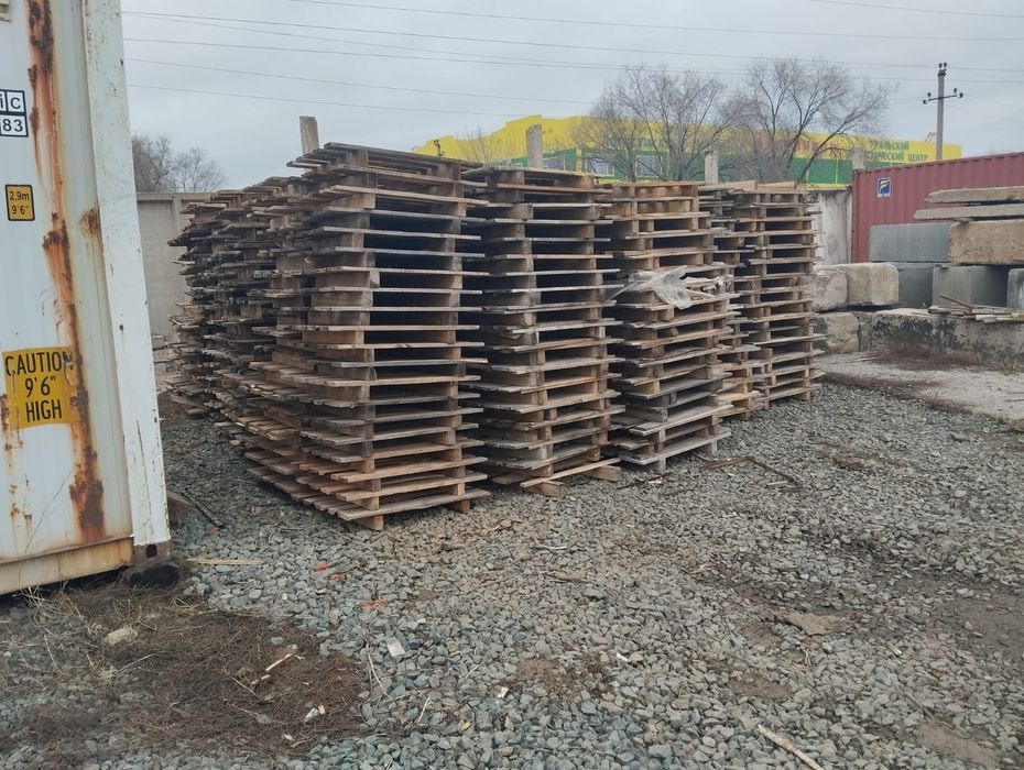 Продам деревянные поддоны в большом количестве