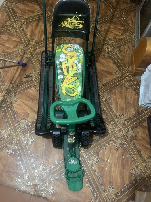 Продам детские сани снегокат