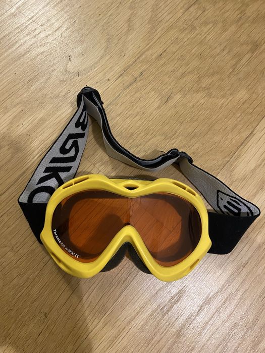 Детски ръкавици и ски маска