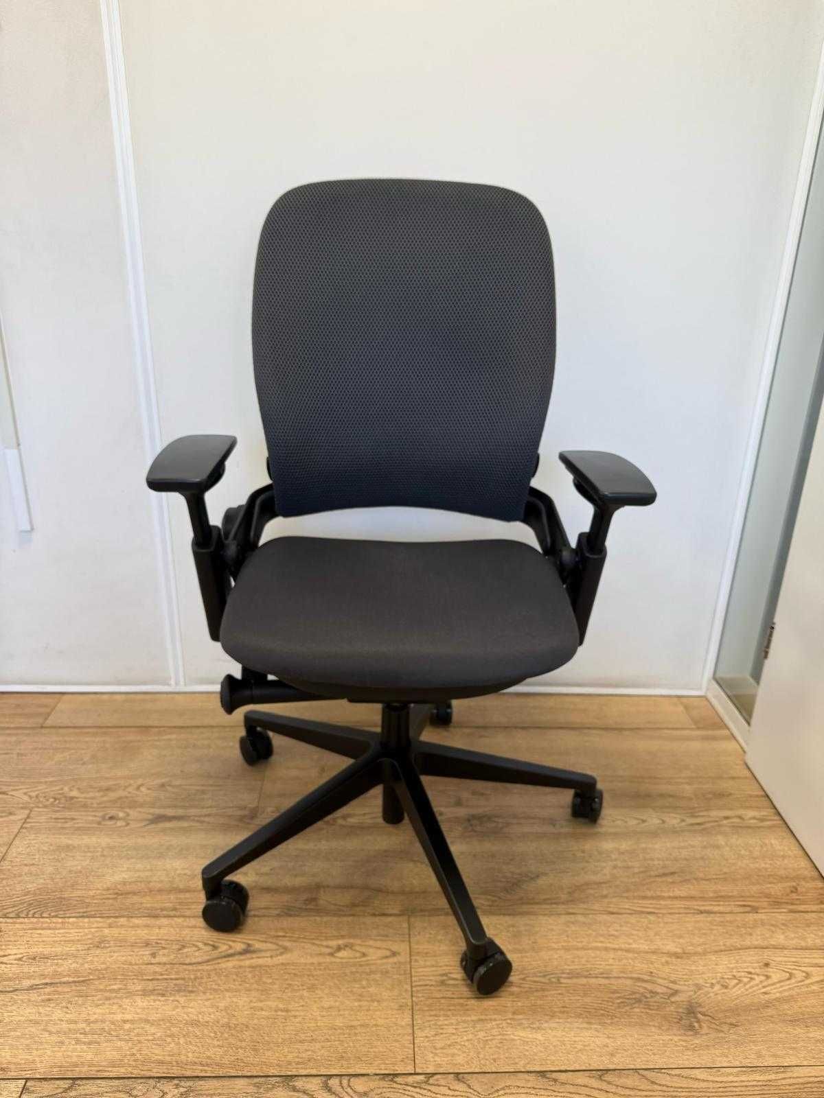 Refurbished Steelcase Leap V2 3D Knit