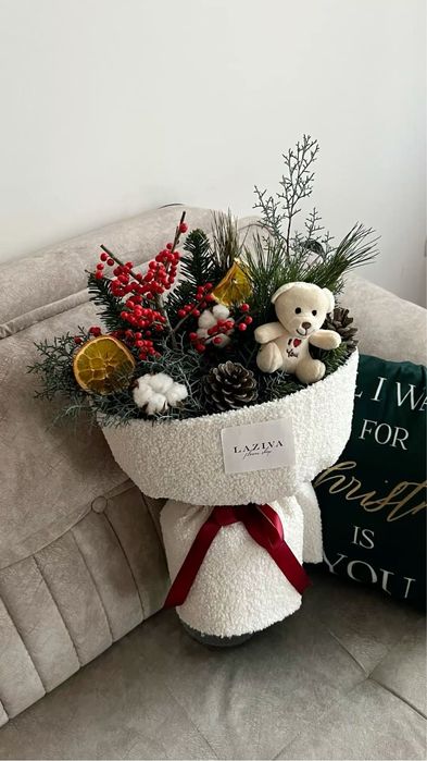 Коледни Букети от вечна кокина