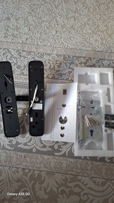 Продам электронной замок для двери новый, имеется 2 карты , можно код