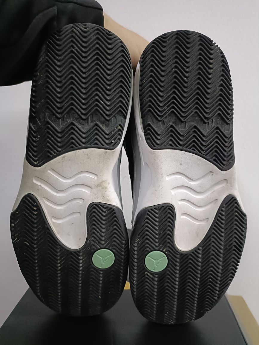 Jordan Max Aura 2 номер 42 код 11A