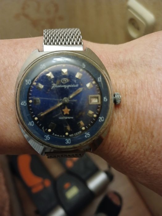 Продам  наручные  часы