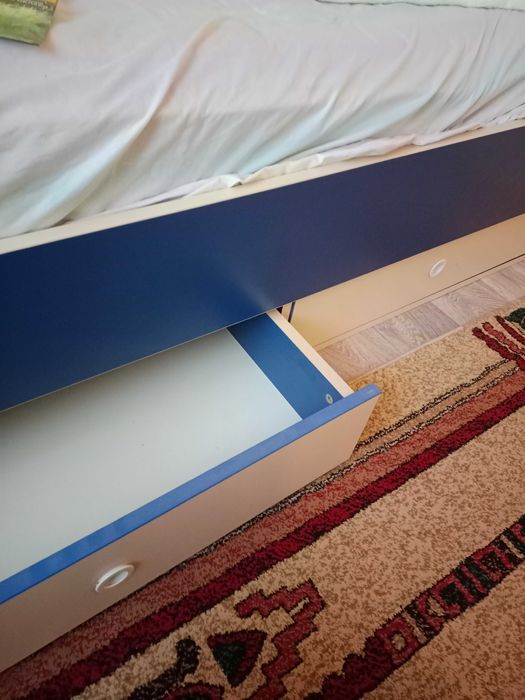 Кровать детская .