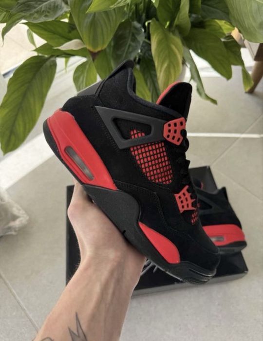 Air Jordan 4 Red Thunder