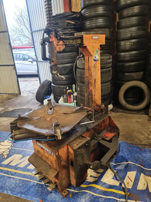 Aparat dejantat*220w* 1000 lei*