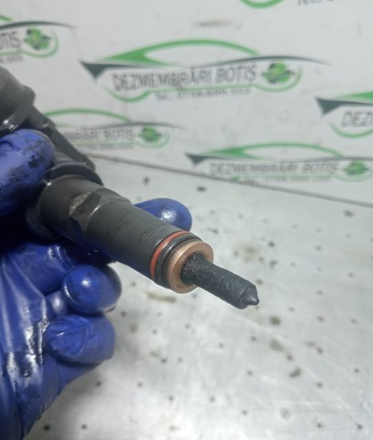 Injector Motorina 038 130 073 aq/CA Bosch Volkswagen VW Passat B5.5 (