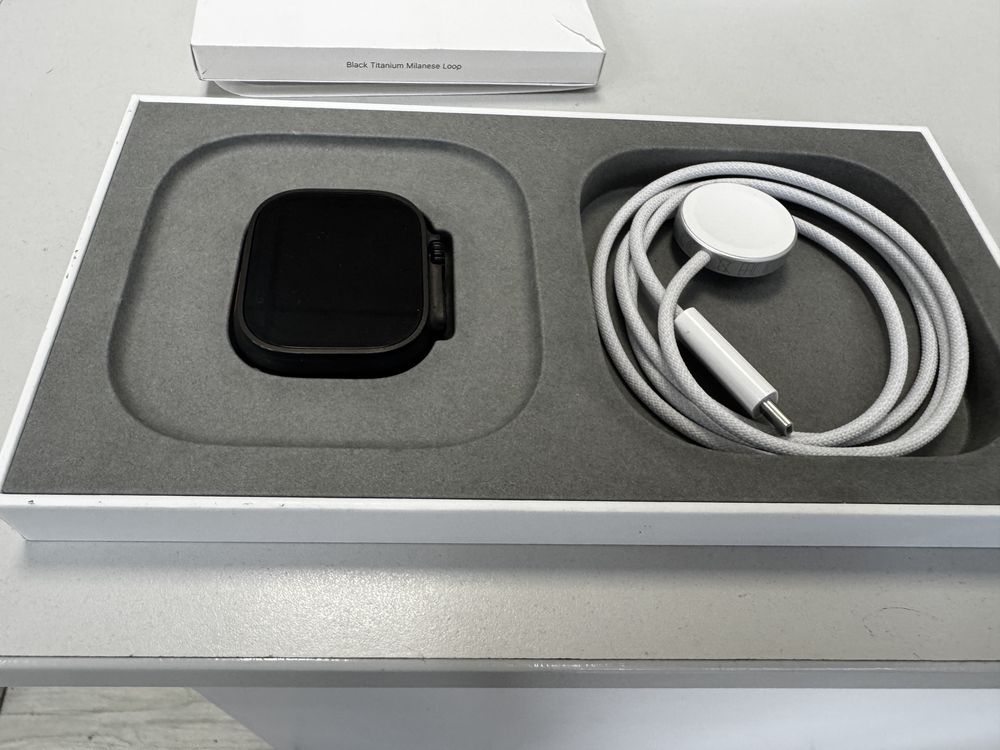 Apple Watch Ultra 2, Black Titanium, 49MM, GPS+LTE, Milanese Loop