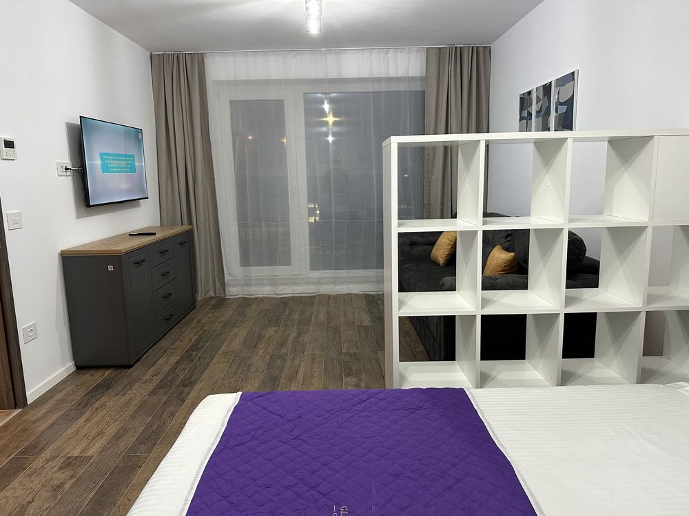 BV Cazare Apartamente Regim Hotelier 1-2-3 cam Zona Coresi Mall