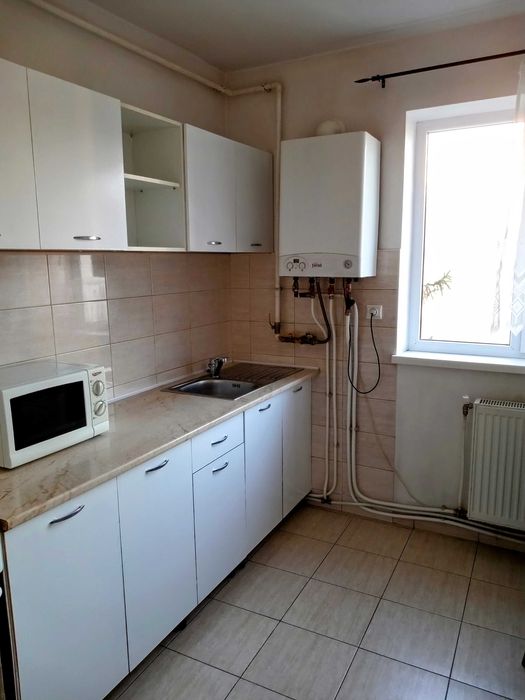 Închiriez ap. 2 camere central