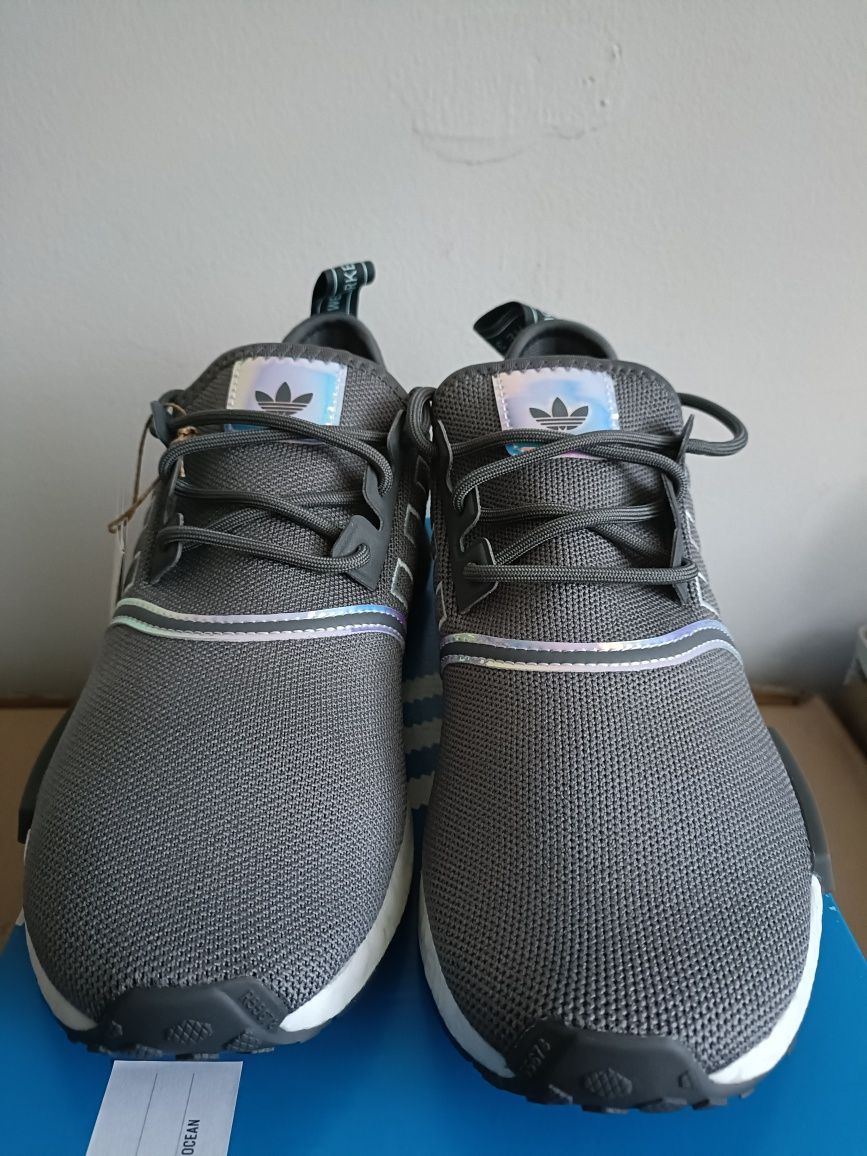 Adidas NMD_R1 номер 39 1/3 код 44A