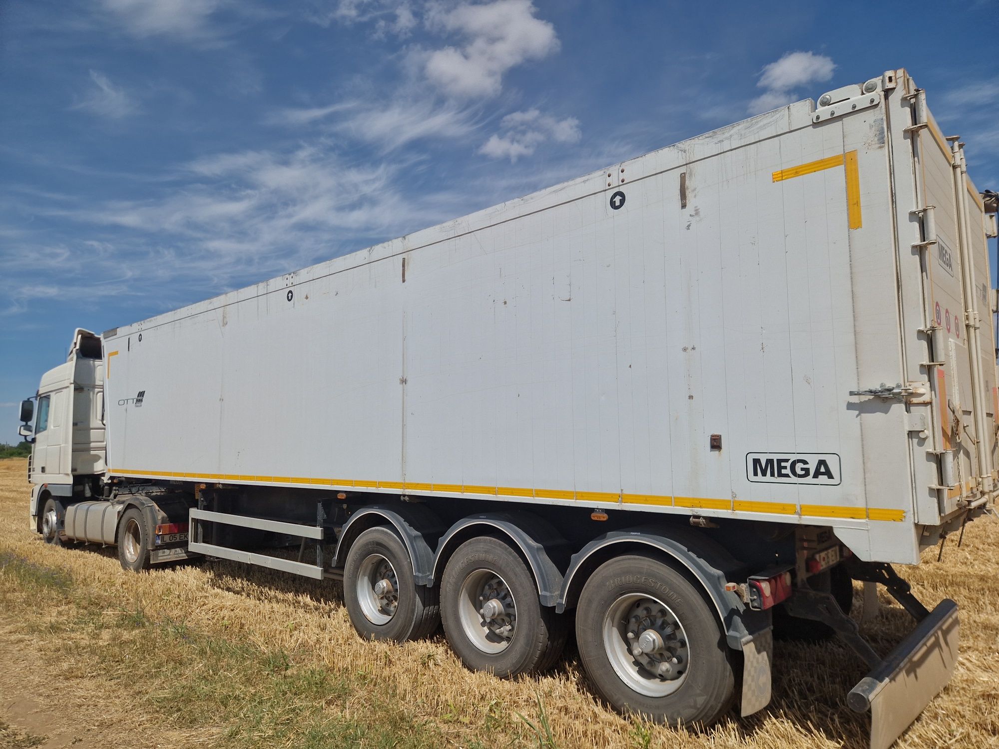 Semiremorca Mega(21000€) Cap tractor DAF(14000€)