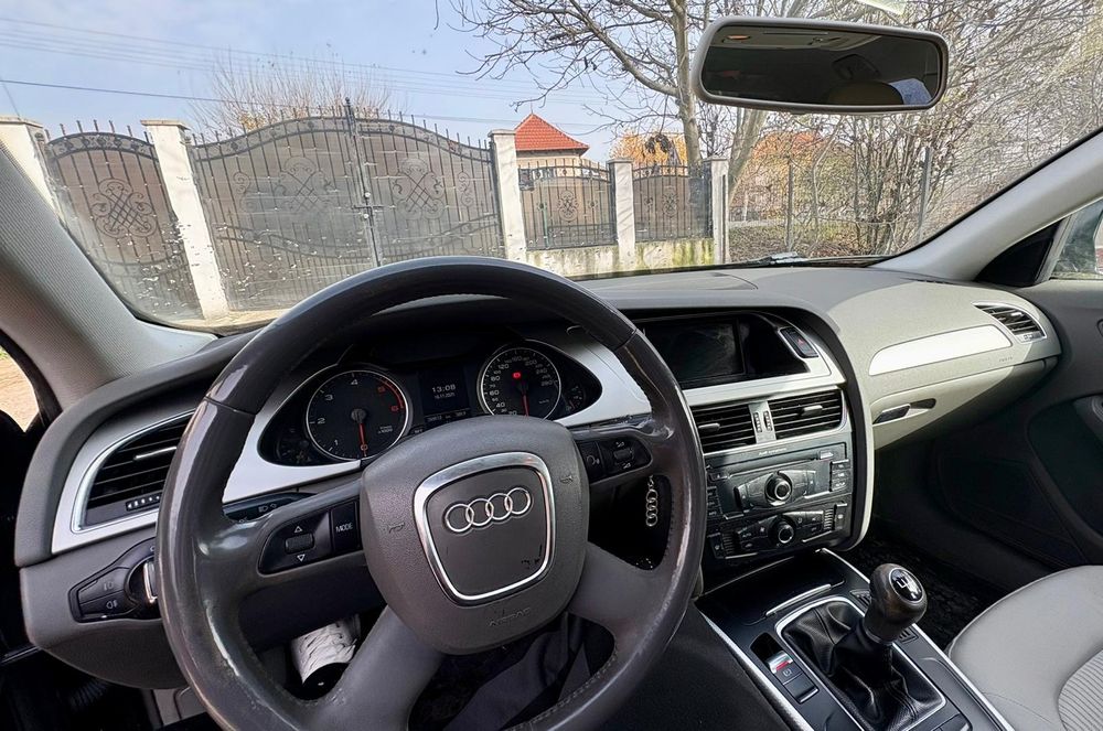 Vând Audi A4 B8 2009