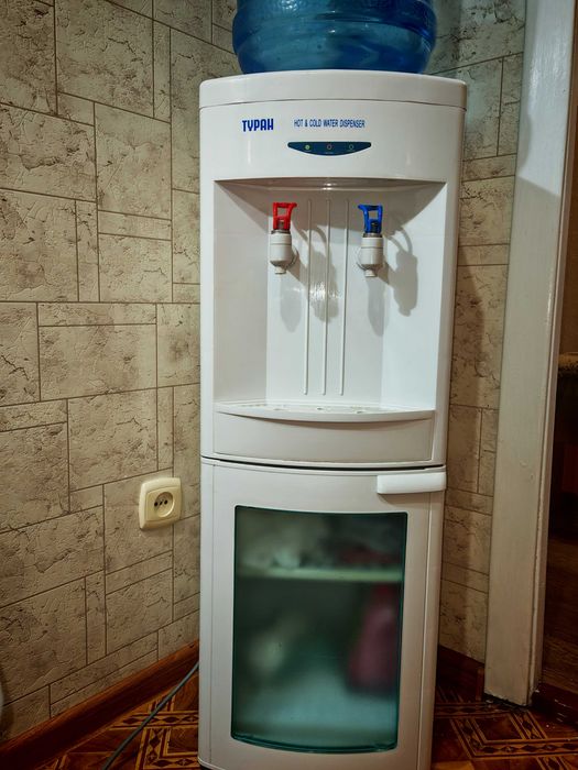 Продам кулер для воды