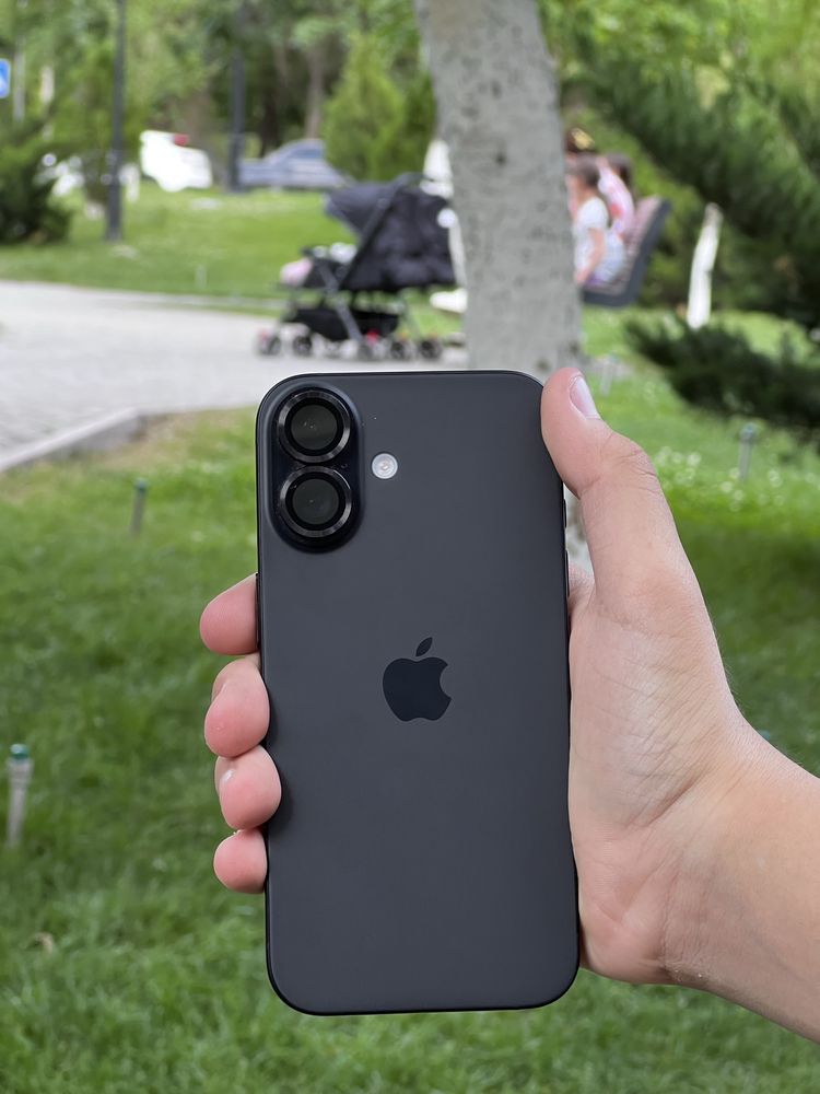 Продаеться Iphone 16