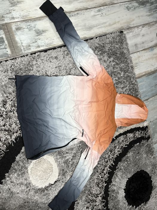 Geaca de ski tip hanorac, Fungdango