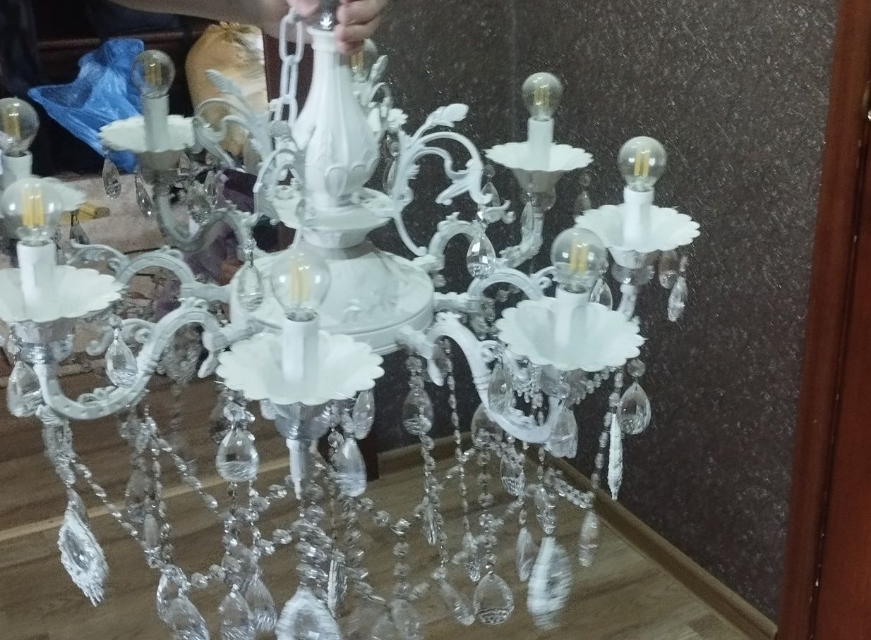 Люстра с хрусталем