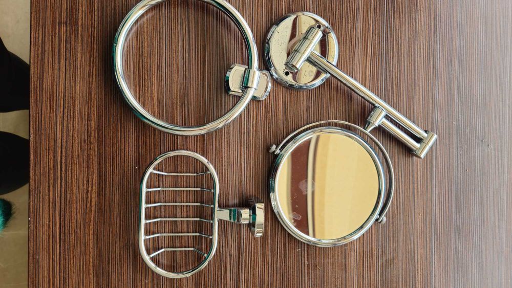 Разпродажба! Аксесоари за баня - сапунерка, ринг , огледало