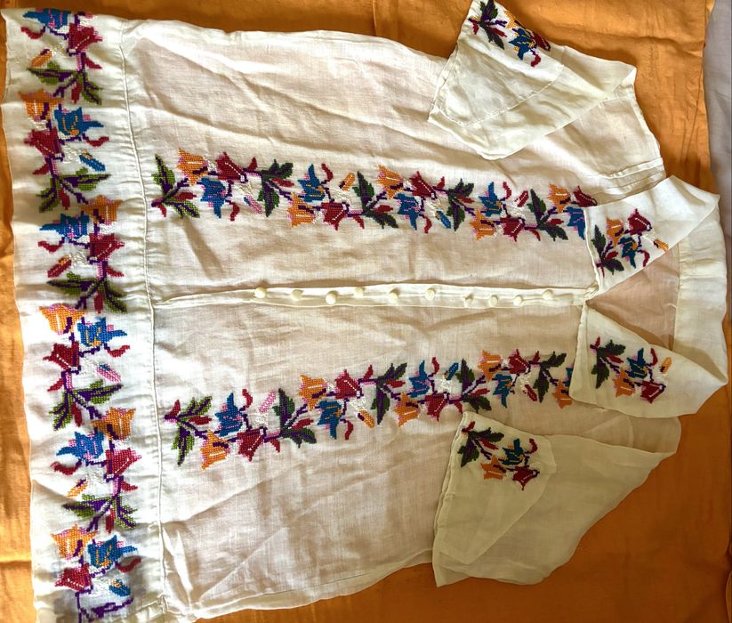 Camasi traditionale cu vechime si marame