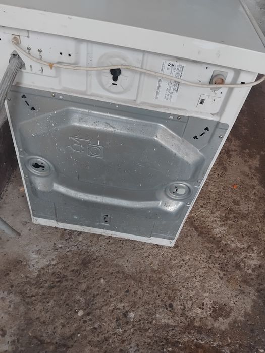 Vând mașină de spălat automata