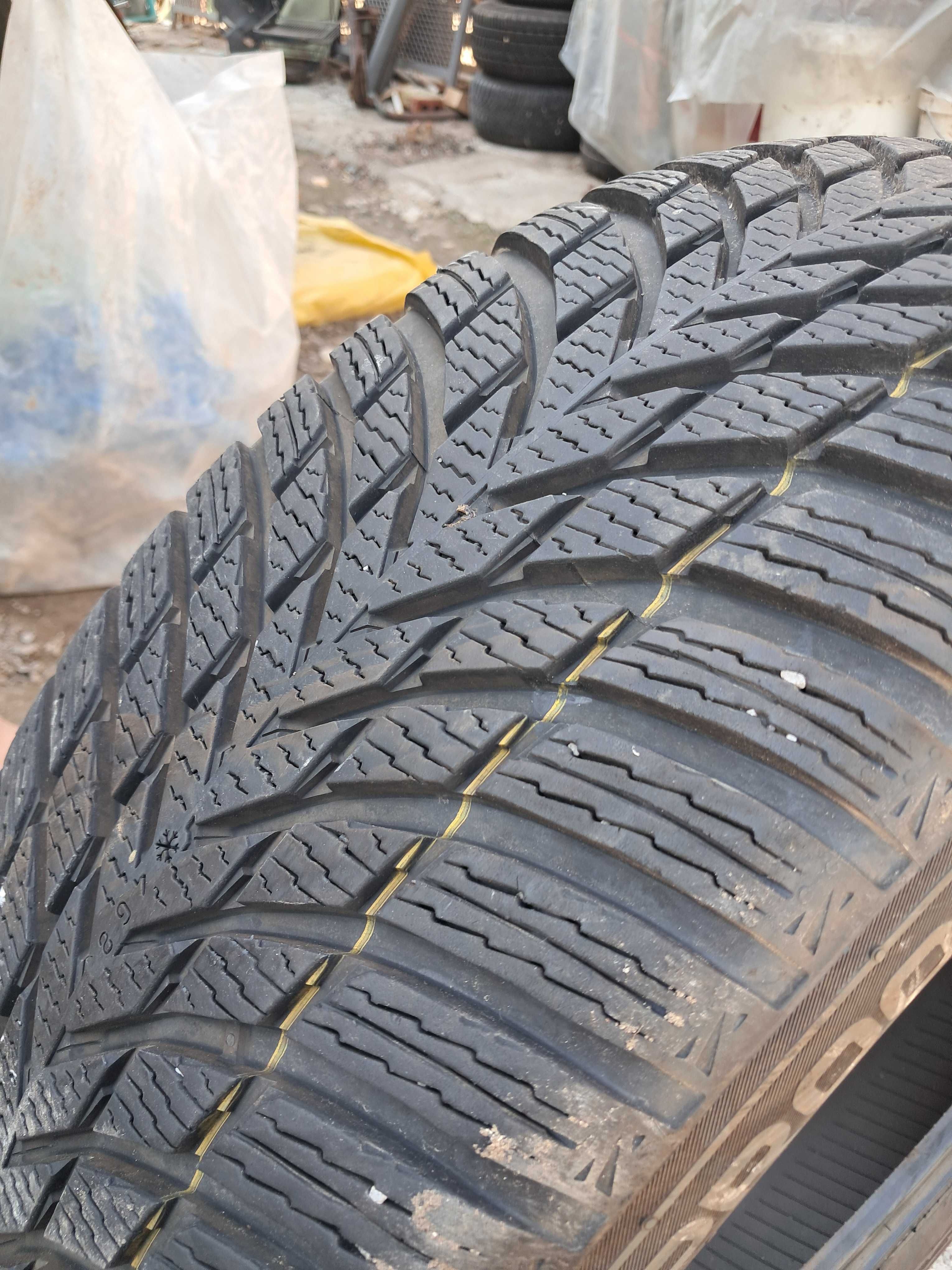 Зимни гуми Nokian 215/55/18