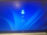 Laptop HP cu Tiny11