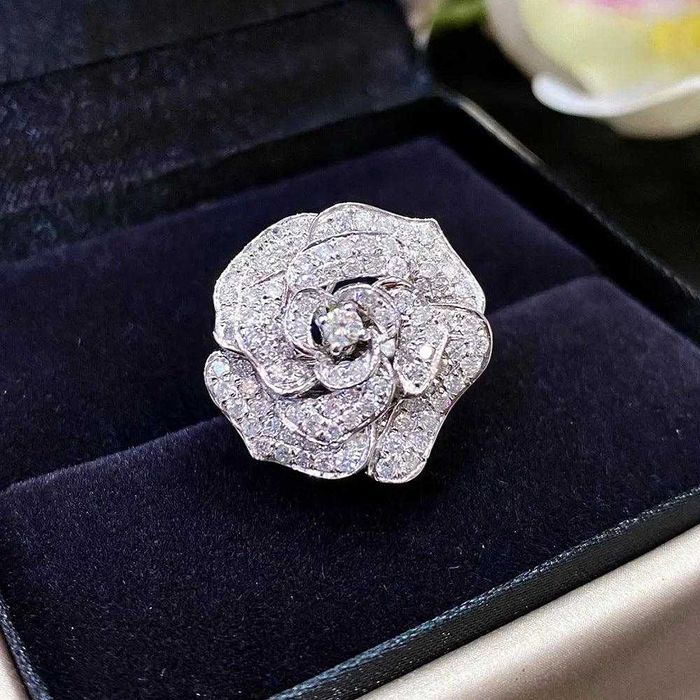 Chanel оригинален пръстен с цирконии