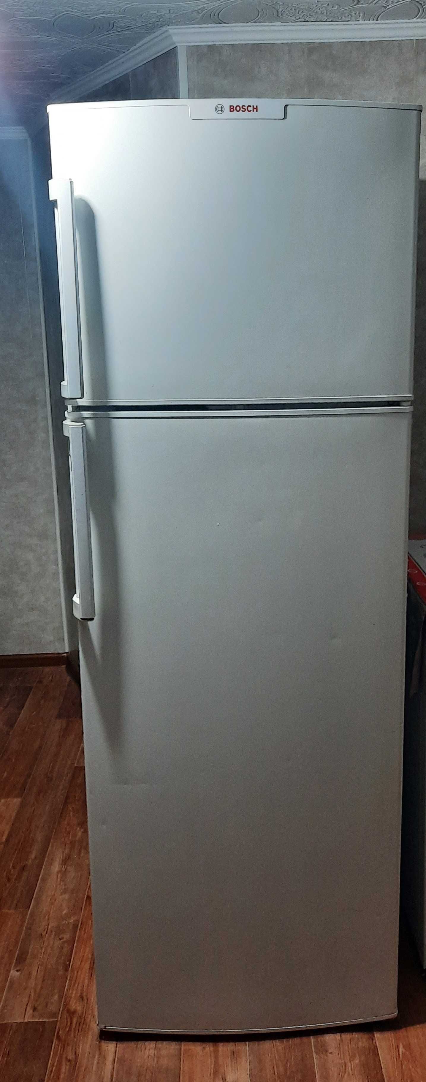 Продам холодильник 2-х камерный