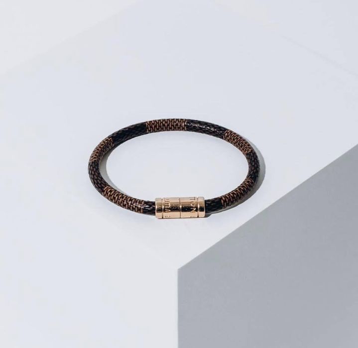 Кожени гривни Louis Vuitton